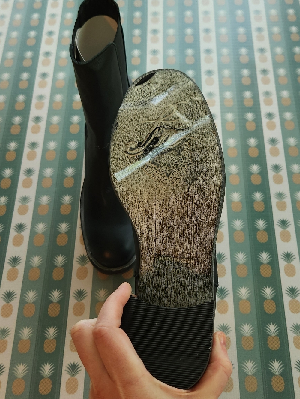 Free People Essential Chelsea Boots - Picture 6 of 8